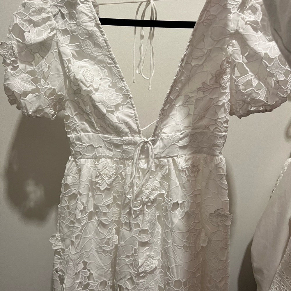 Elegant White Lace Dress